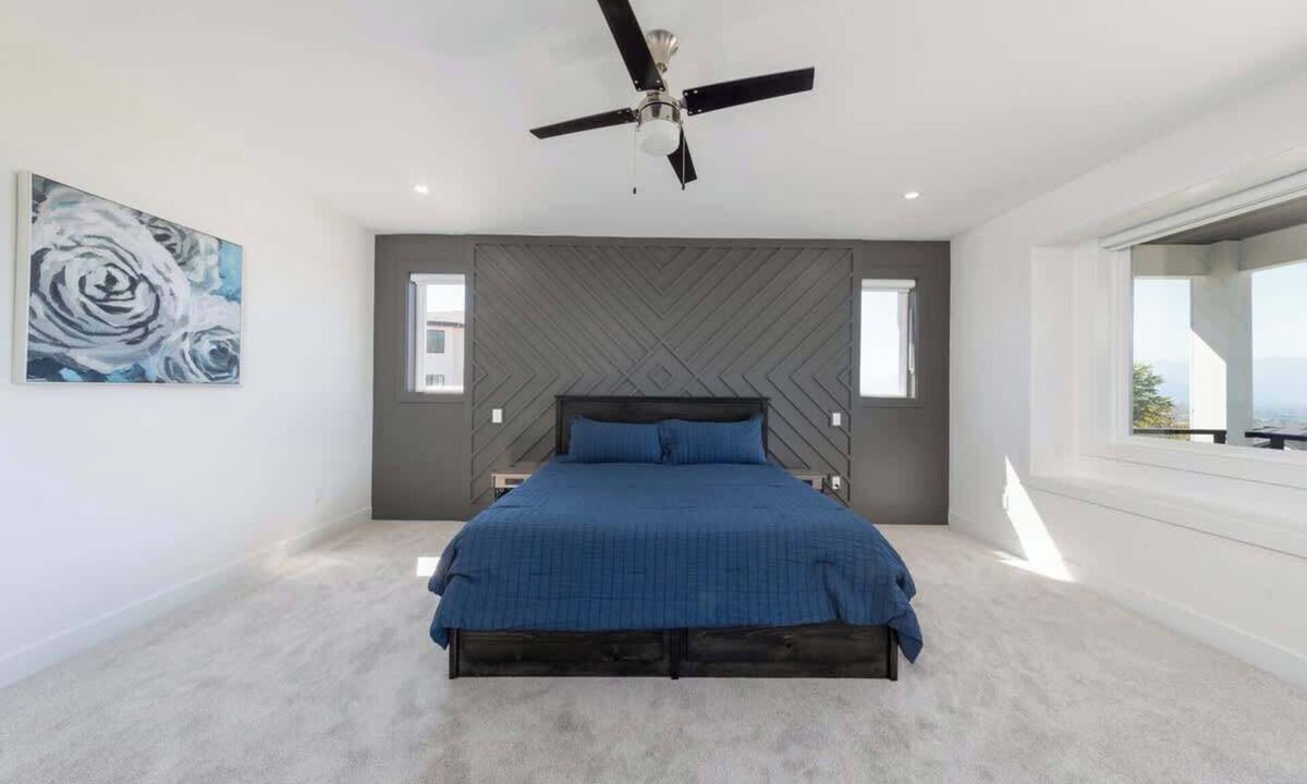 Eastern Hillsides House | Spacious 6BR Home with Terrace Views and Parking nearby parks golf and resorts