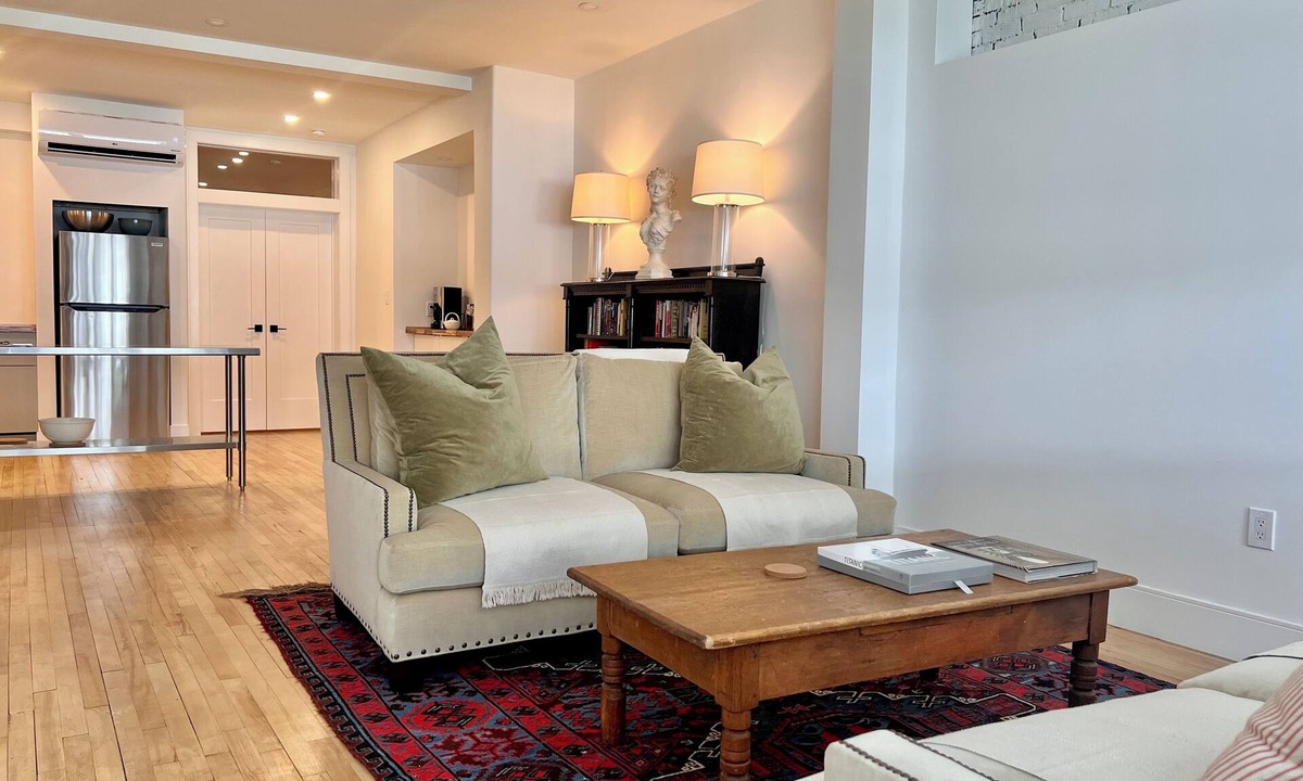 Downtown Halifax Apartment | Spacious historic downtown Halifax apartment