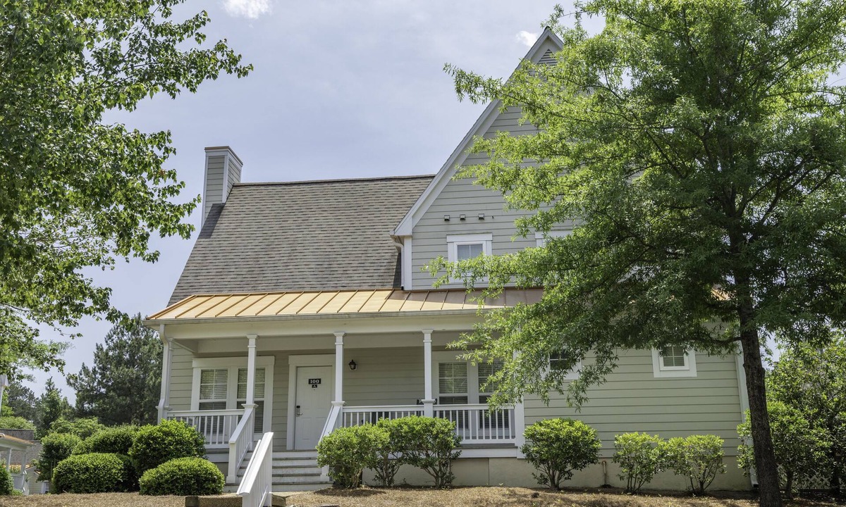 Lackey Cottage | Spinnaker Resorts and Cottages at King's Creek Resorts