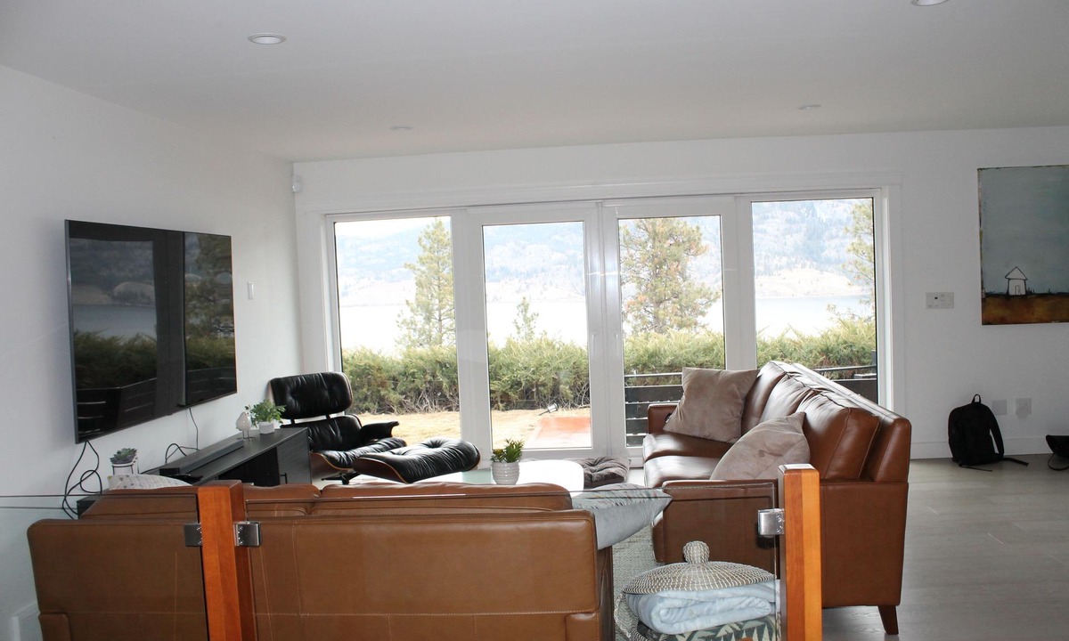 Okanagan-Similkameen House | Spring/Summer Vacation Home