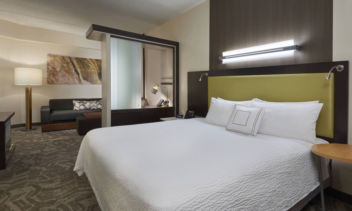 Vaughan Hotel | SpringHill Suites by Marriott Toronto Vaughan
