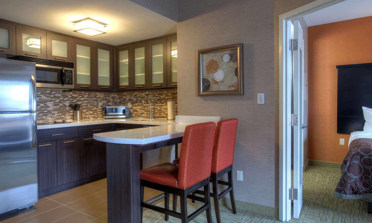Central Hamilton Hotel | Staybridge Suites Hamilton Downtown by IHG