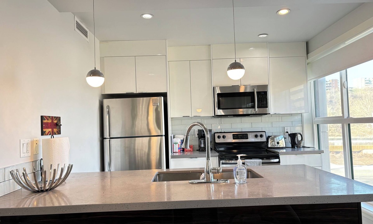 East Village Apartment | Stunning 2 Bedroom Apartment 206