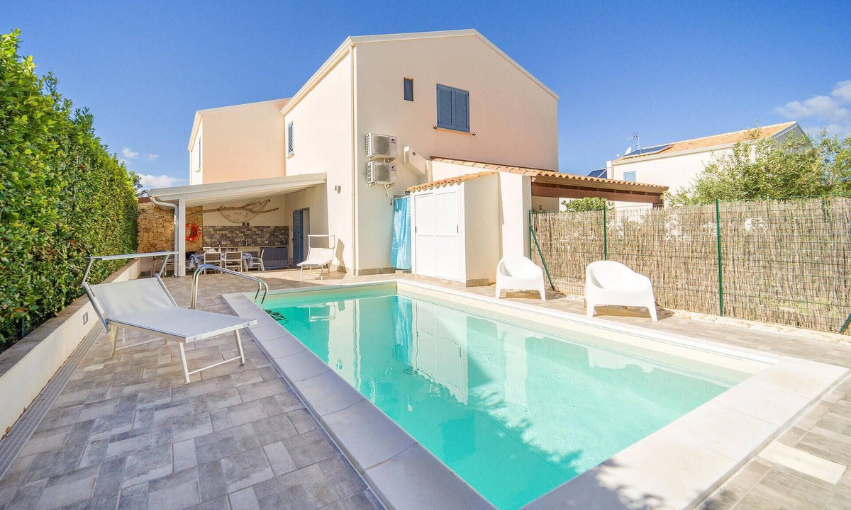 Custonaci House | Stunning home in Cornino