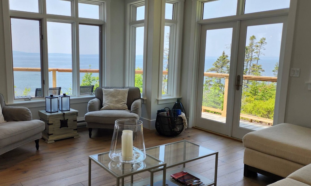 Indian Harbour House | Stunning Oceanfront House with Private Sandy Beach