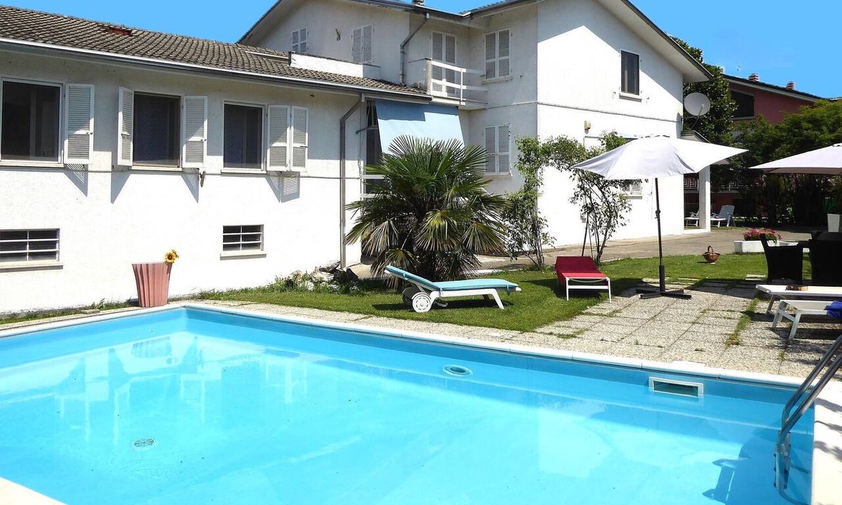 Calendasco Villa | Stunning private villa for 8 people with private pool, WIFI, veranda and pets allowed