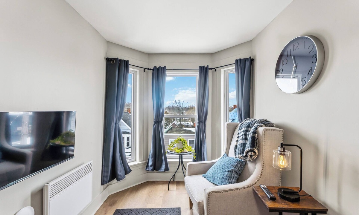 Windsor Apartment | Stylish Windsor Suite Near Wineries & Fundy Coast