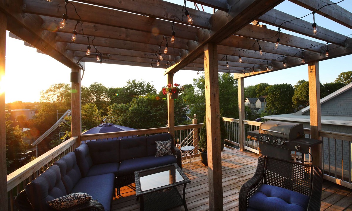 Charlottetown House | Suites of Euston