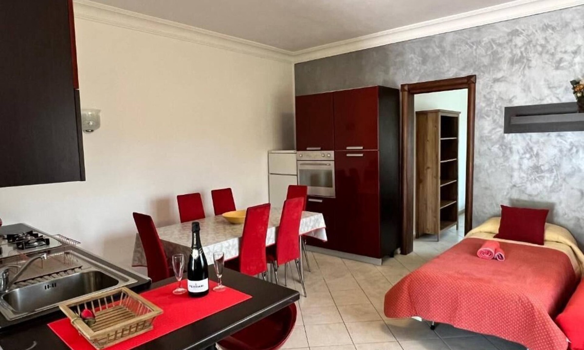 Caltanissetta Apartment | Sunny Sicilian Apartment with Garden & Deck