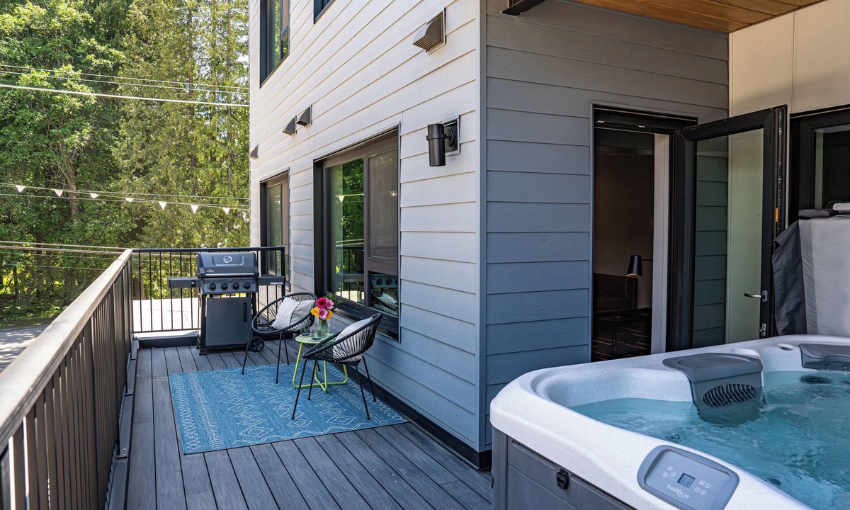 Revelstoke Condo | Tally Ho By Revelstoke Vacations