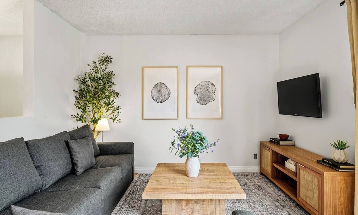 Killarney House | The Alcove - Spacious & Clean - Near DT & LRT Stn!