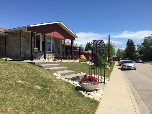 Highland Park Hostel | The Calgary Hub hostel style Home