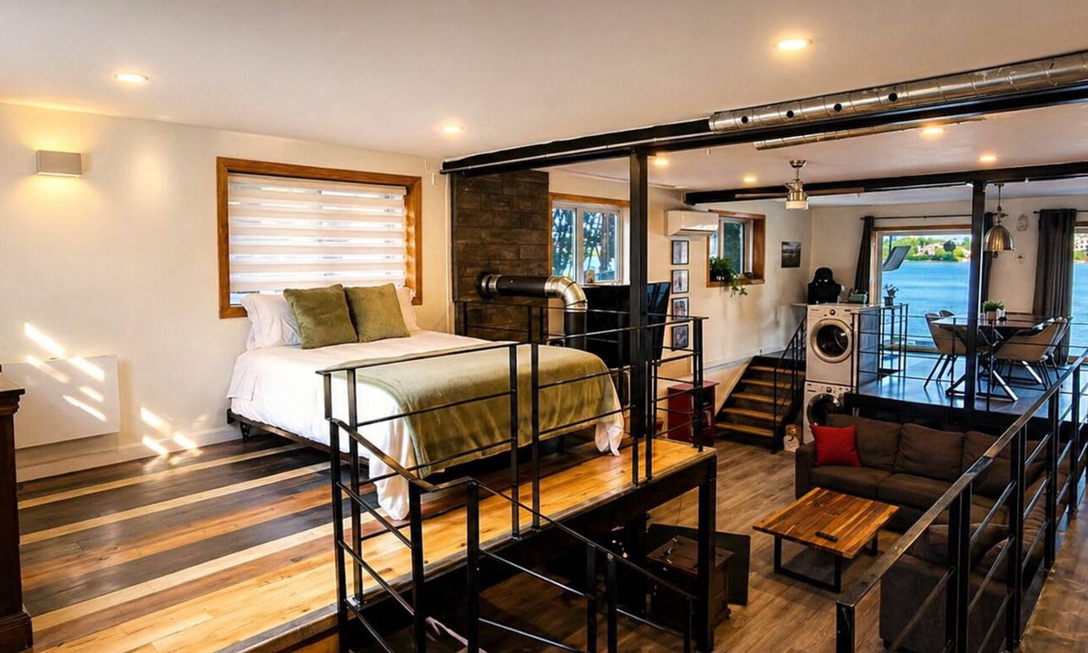 Laval-des-Rapides Apartment | The Haven Loft, with free parking. Pet-Friendly!