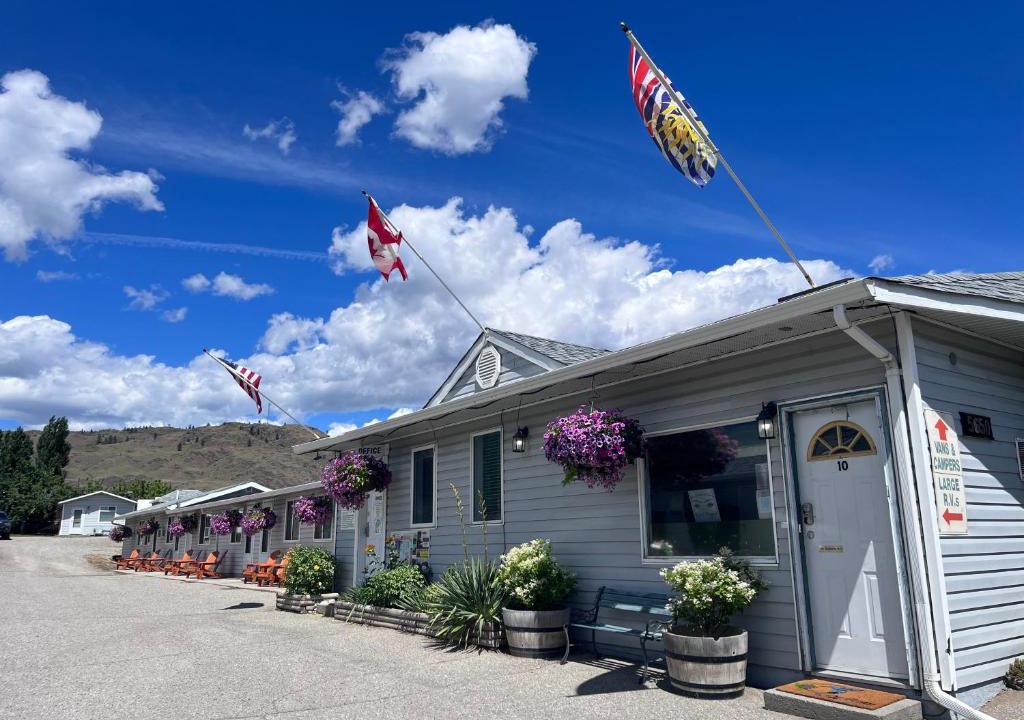 Oliver Hotel | The Orchard at Oliver