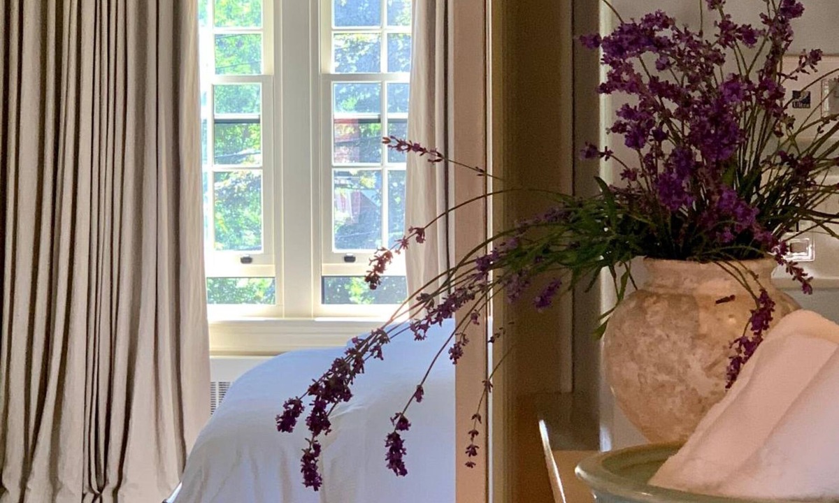 South End Bed & Breakfast | The Pebble Bed & Breakfast