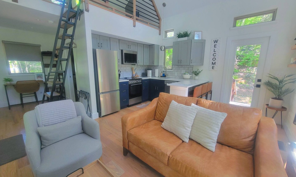 Rutherfordton House | The Stone - Modern Cabin on 40+ acres, 10 mins from Tryon Equestrian Center TIEC