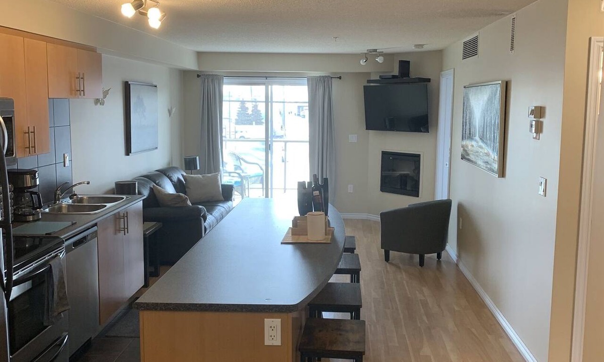 Downtown Edmonton Condo | Times Square Next To Rogers Place #211