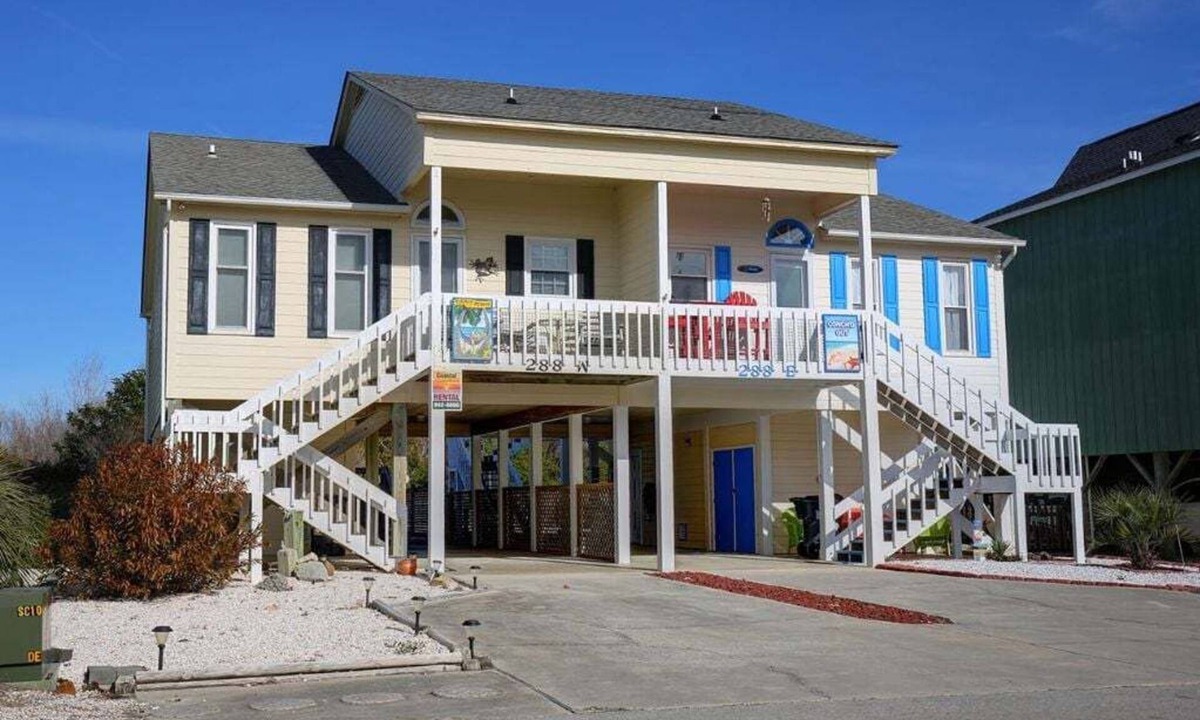 Holden Beach House | Toadally Relaxin': Cozy 2BR Duplex near the beach in Holden Beach, NC.