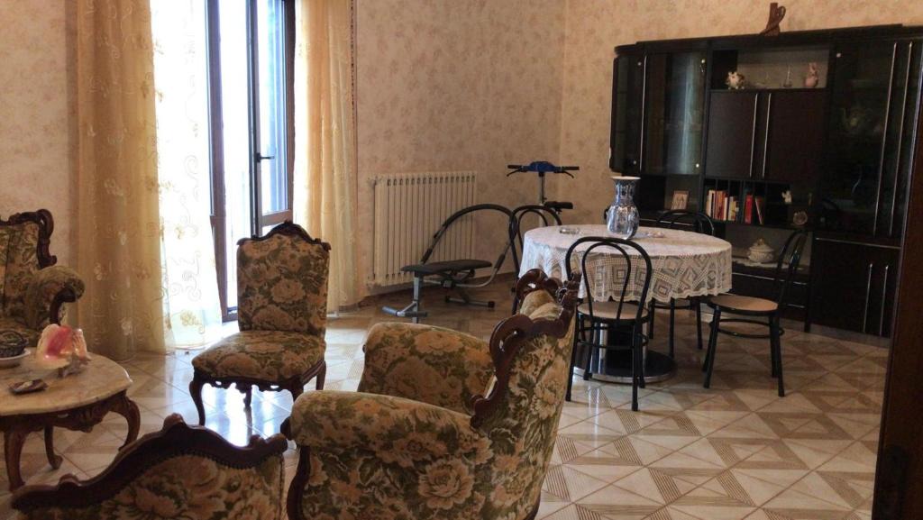 Polizzi Generosa Apartment | Tony's House
