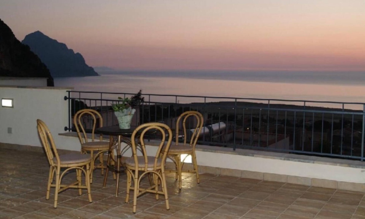 Macari House | Torre Salina