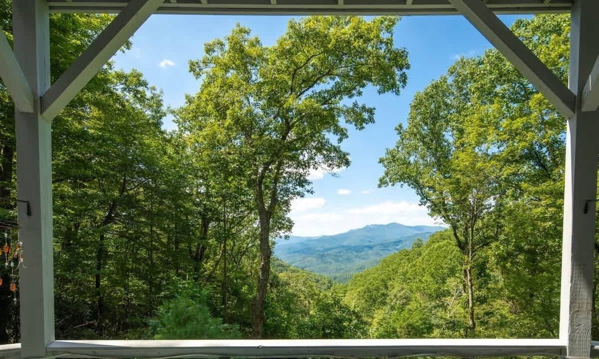 Apple Ridge House | Treehaven - Magical Mountain Retreat, Views, Upsca