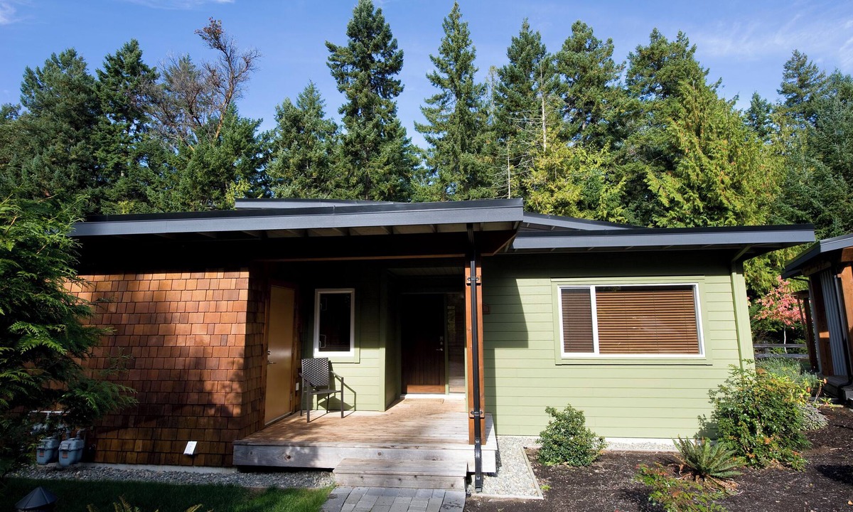 Regional District of Nanaimo Cottage | TW 43 - Quite Forest Cottage Next to Rathtrevor Beach