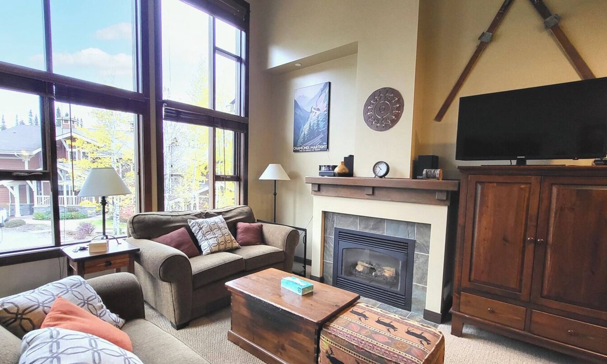 Sun Peaks Condo | Upper floor 2 bedroom condo, very close to ski-in/out trails