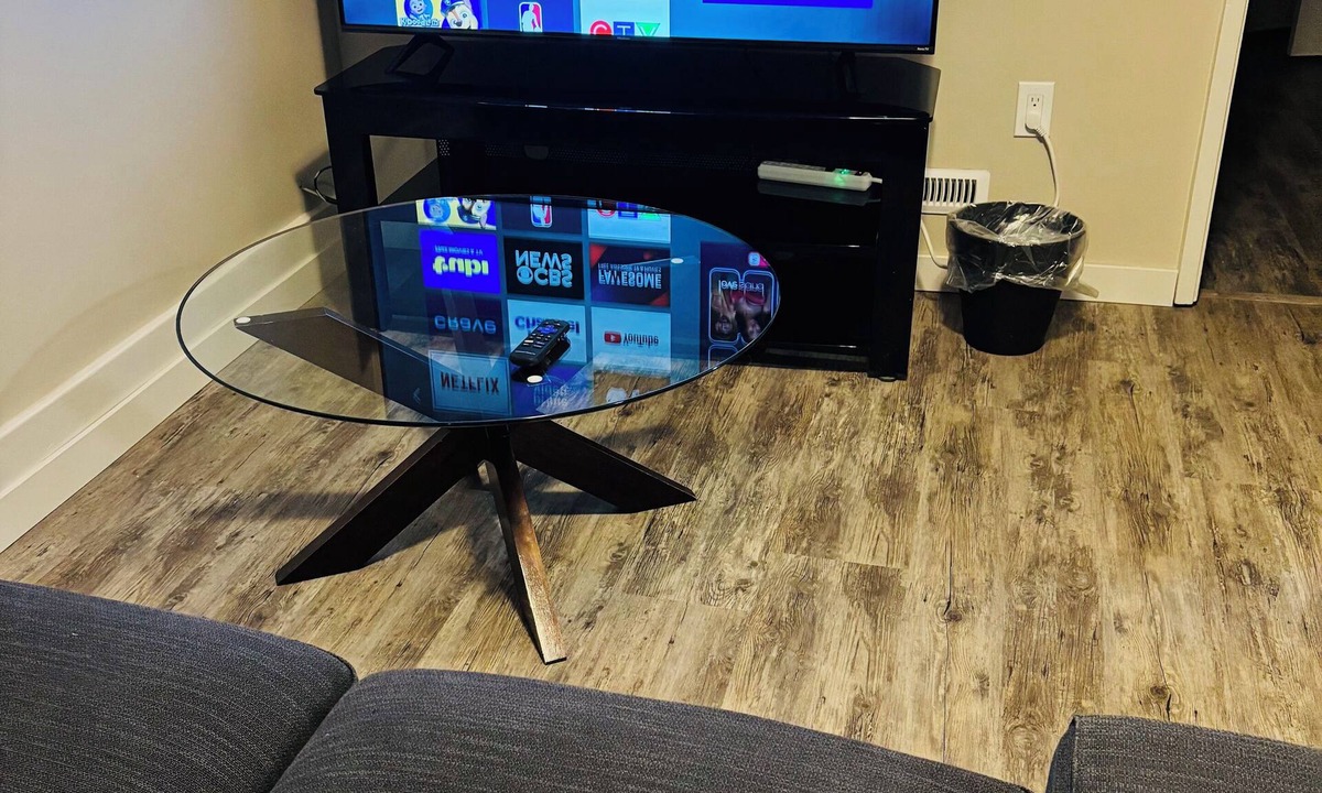 Southwest Calgary House | Upper Floor Private 1-Bedroom Suite with Parking