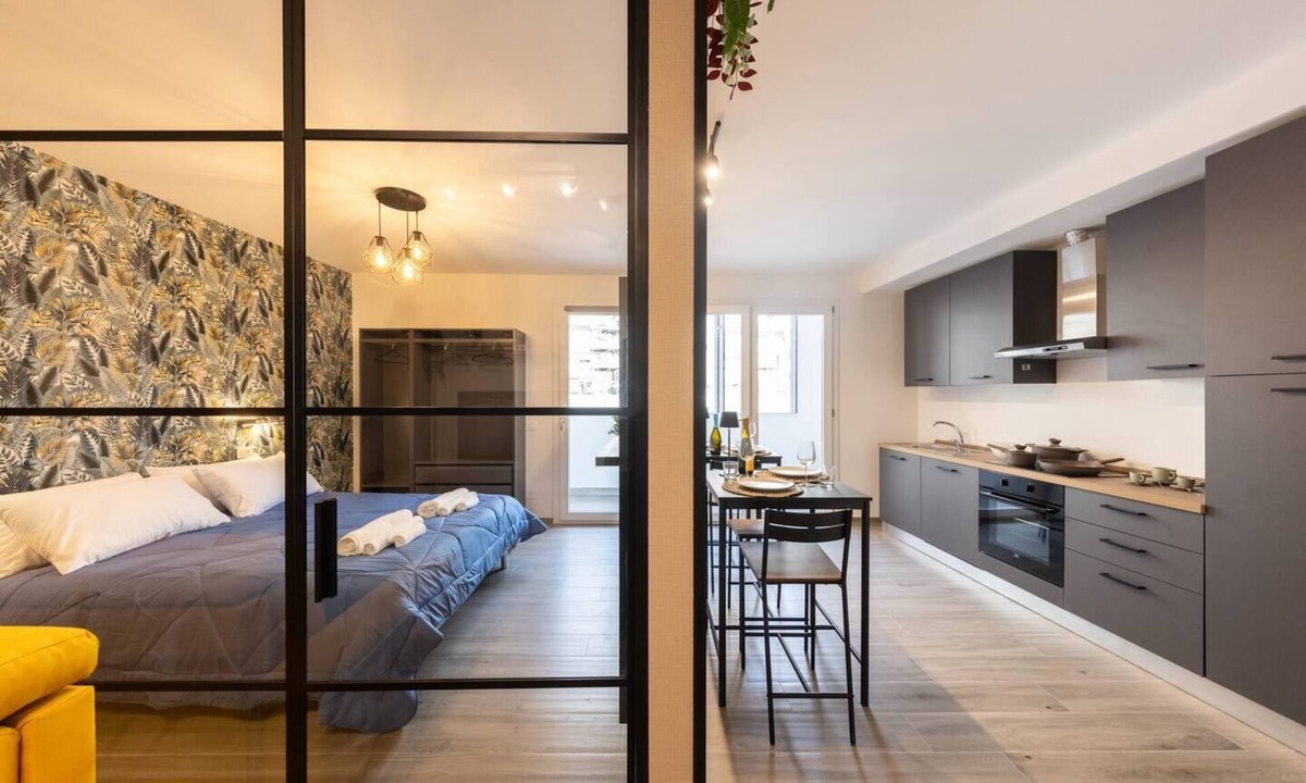 Quartiere XXIII Alessandrino Apartment | Urban Chic Luxury Suite Apartments