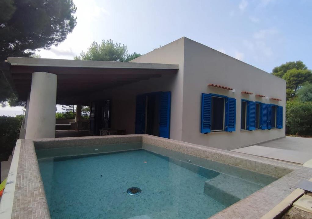 Ustica Villa | Ustica Mari e Carlo Contrada Ogliastrello