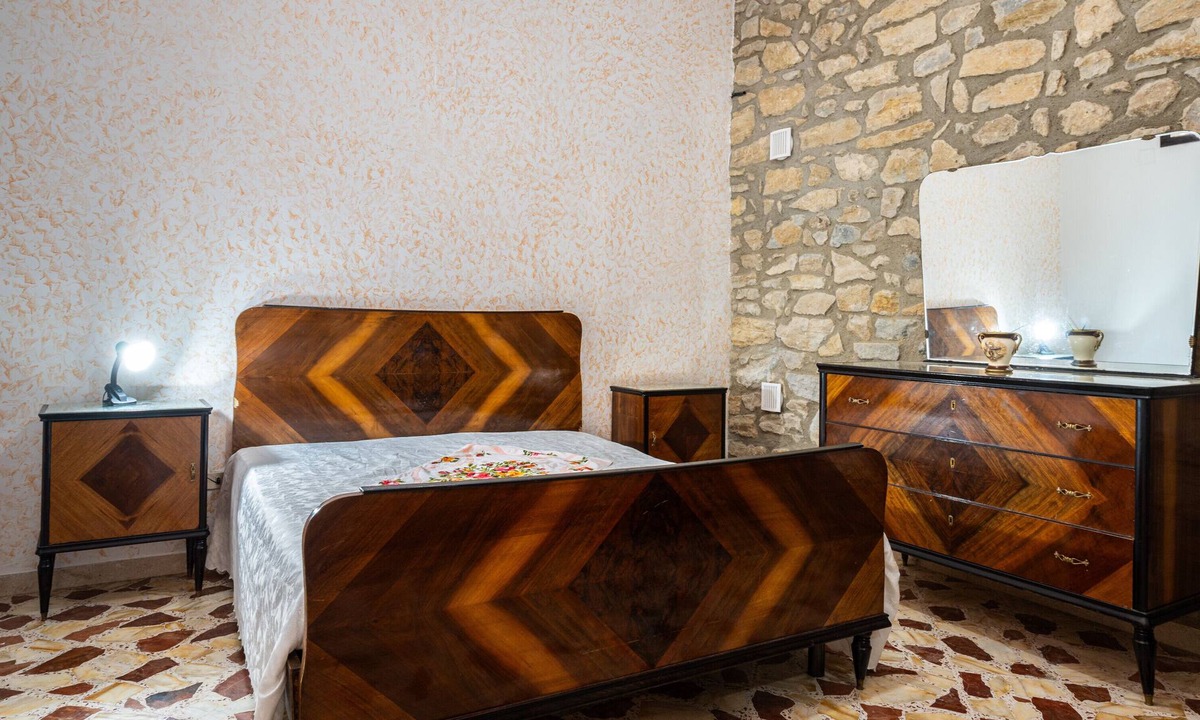 Gangi House | Vacation Home "Casa Di Filippa A Gangi" with Mountain View, Private Terrace & A/C