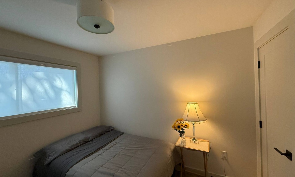 Kerrisdale House | Vancouver Beautiful Stay in the Best Neighbourhood