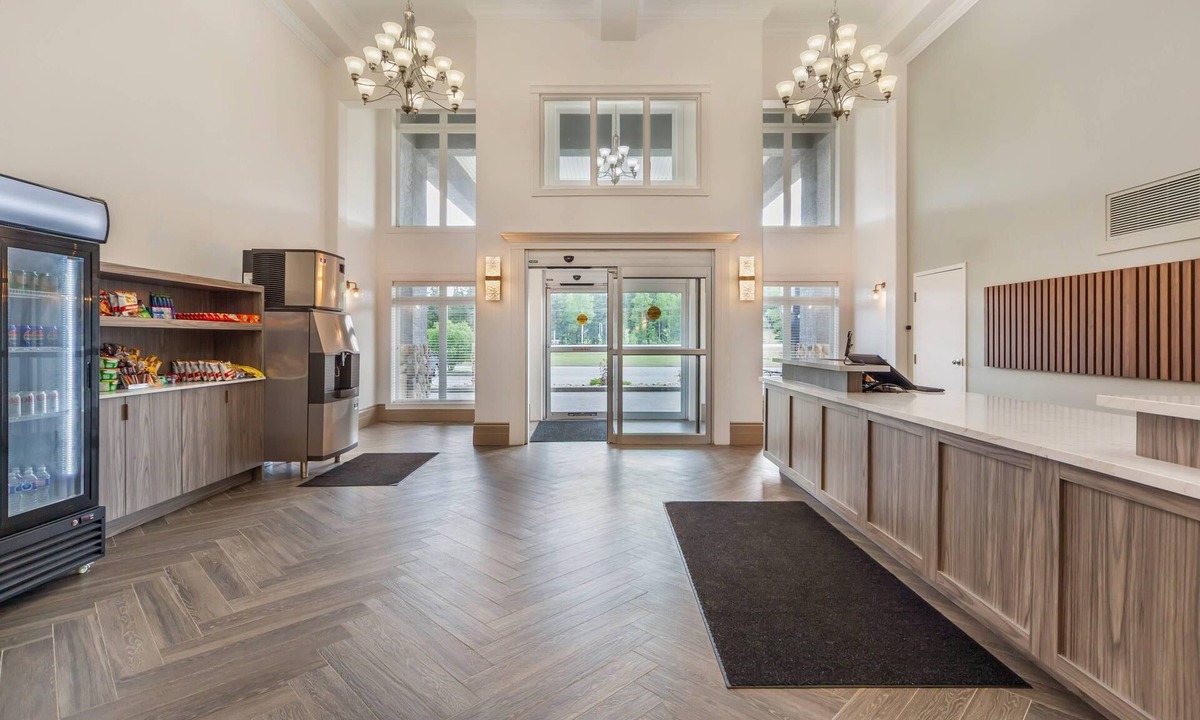 Hinton Hotel | Velora Hinton, an Ascend Collection Hotel
