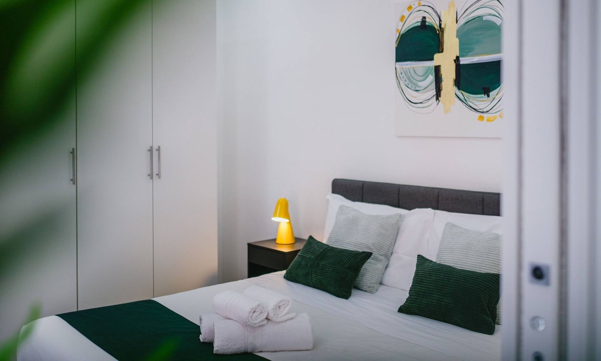 Chiaia Apartment | Via Niccolò Tommaseo 4 - appartamento 6