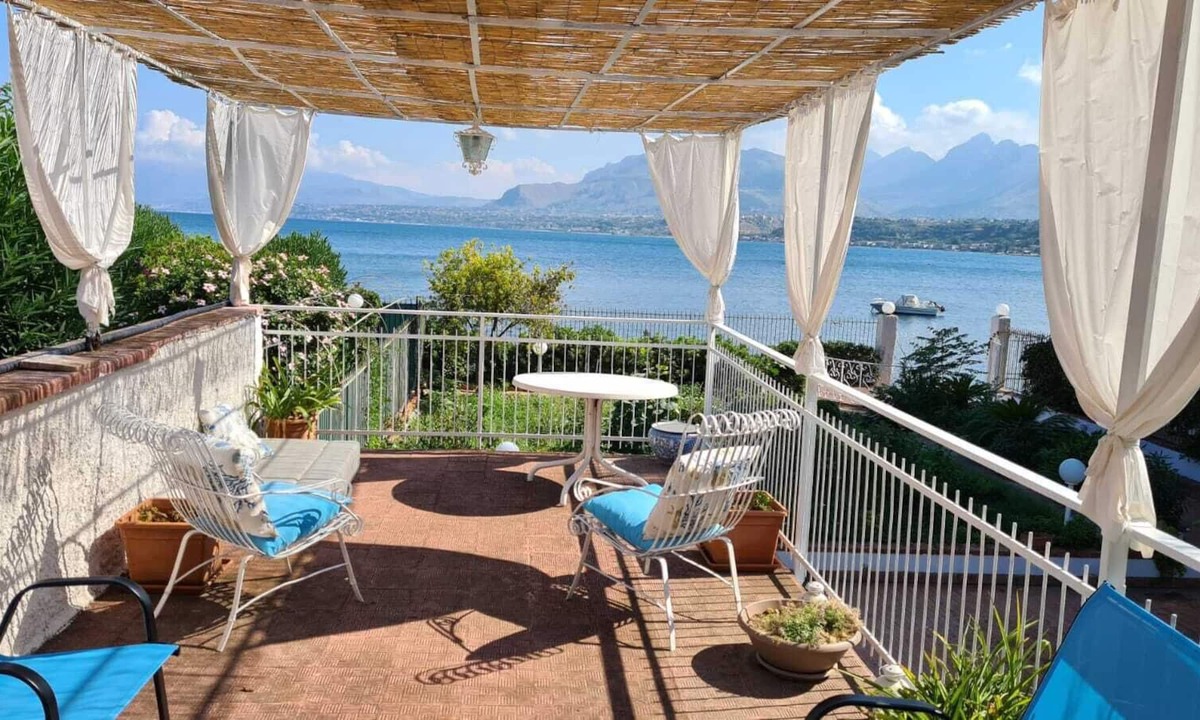 Santa Flavia Villa | Villa a few steps from the sea with all the comforts