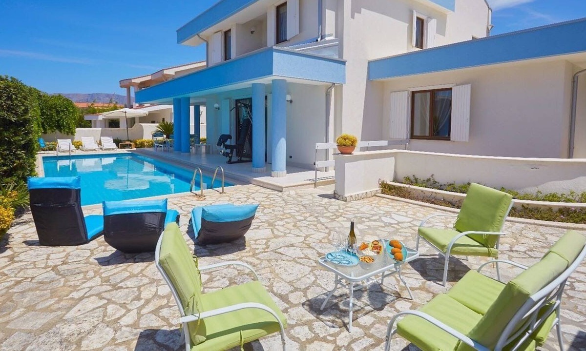 Trappeto Villa | Villa Costantino House With Pool