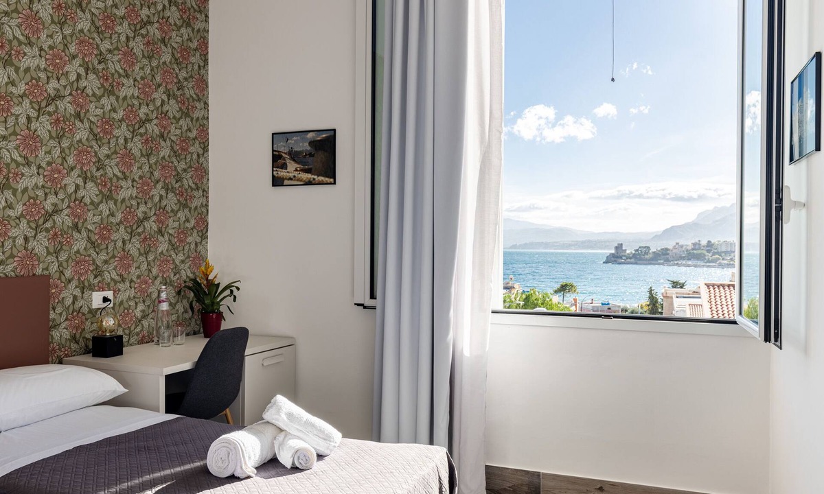 Porticello Bed & Breakfast | Villa Edera Rental Rooms