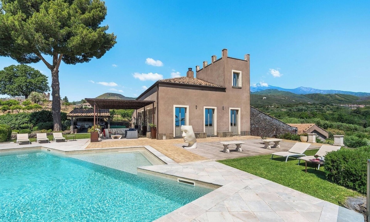 Zafferana Etnea Villa | Villa Etnea - Private villa with pool and jacuzzi