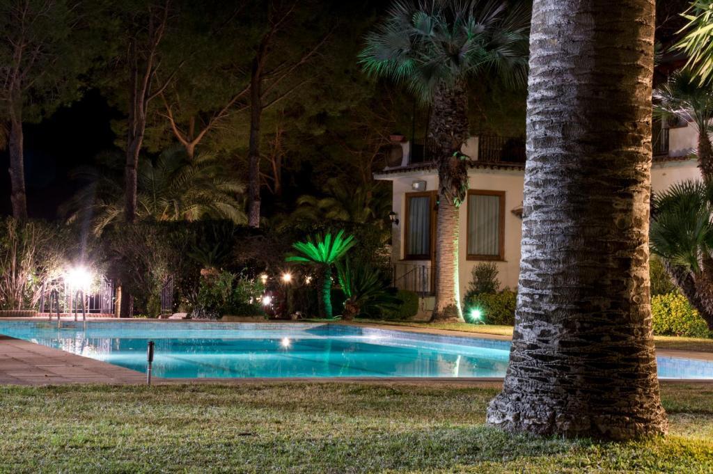Milici Hotel | Villa Laura - Antico Borgo di Sicilia