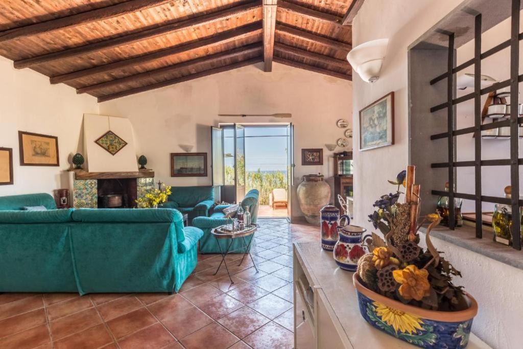 Canneto di Caronia Villa | Villa Lorenza Private beach