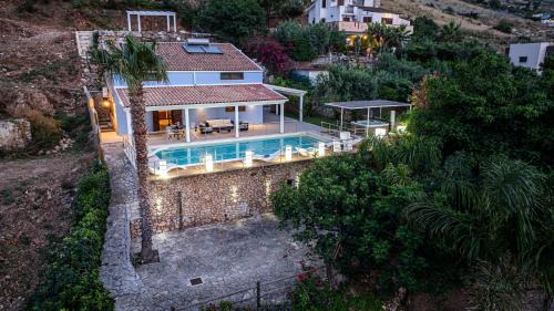 Castellammare del Golfo Villa | Villa Luna Scopello