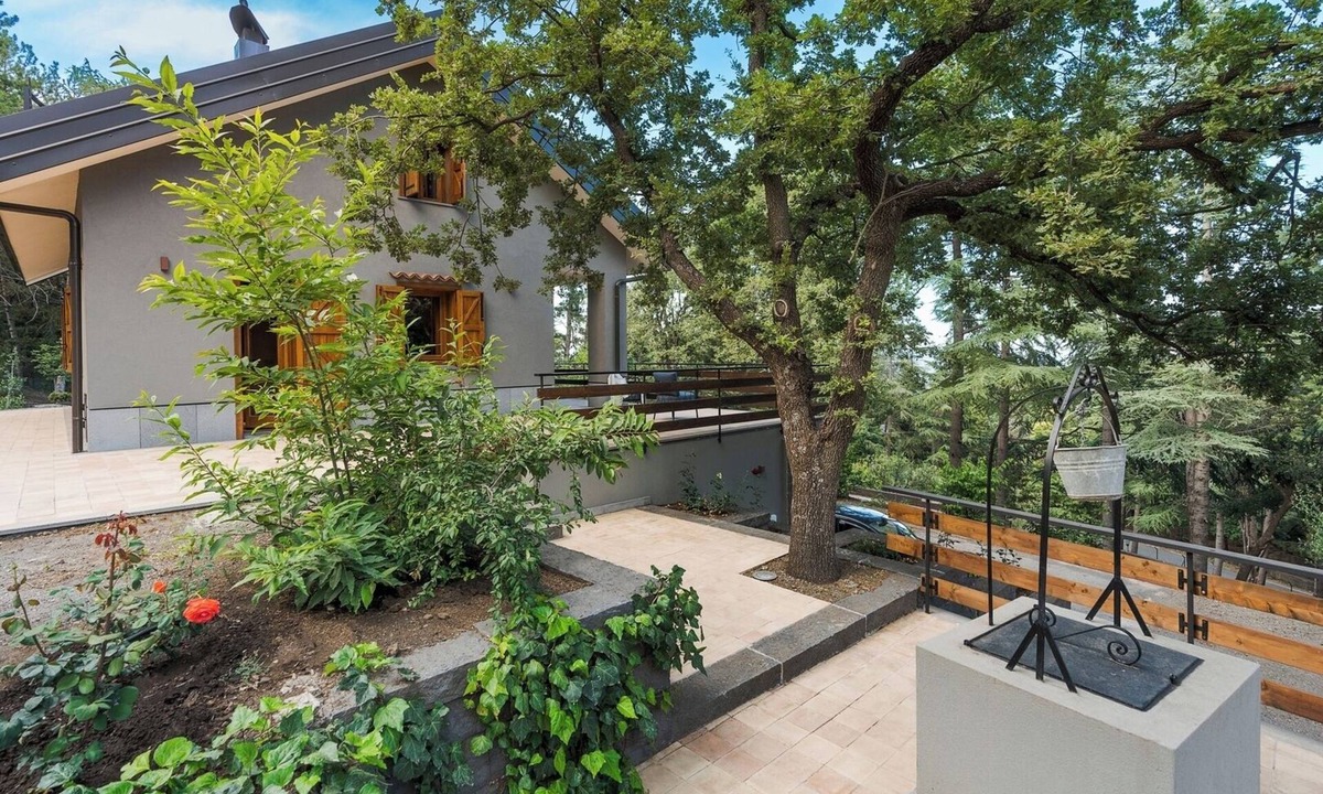 Rovittello Villa | Villa Mirella – Mt. Etna