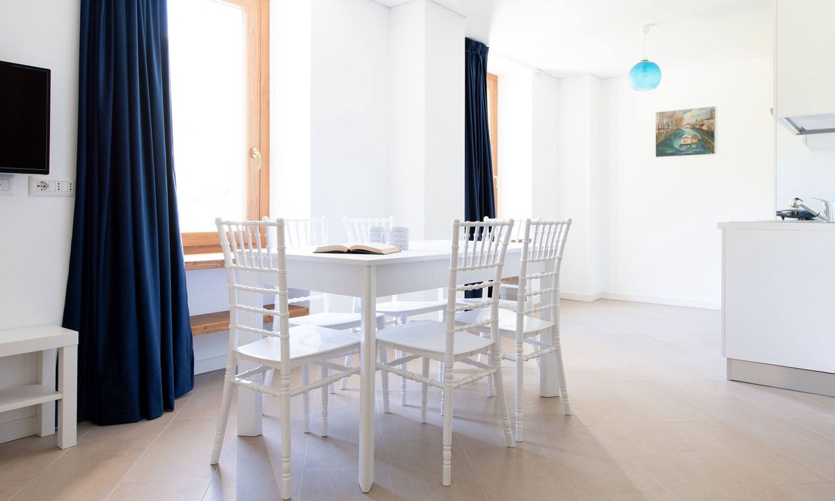 Valtellina Apartment | Villa Tola - Blu - One Bedroom Apartment, Sleeps 5