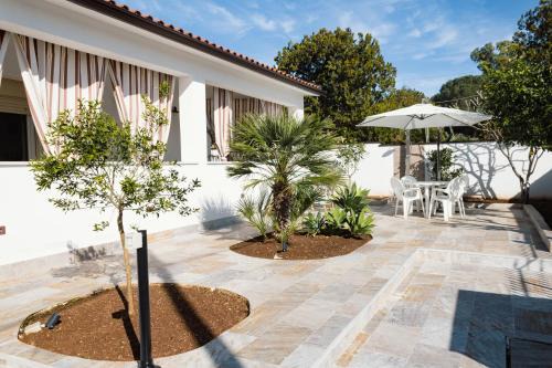 Carini House | Villa Torre Ulisse Locazione Turistica Affitti Brevi