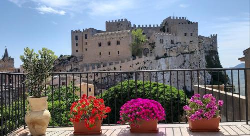 Caccamo House | Villetta in Centro Storico