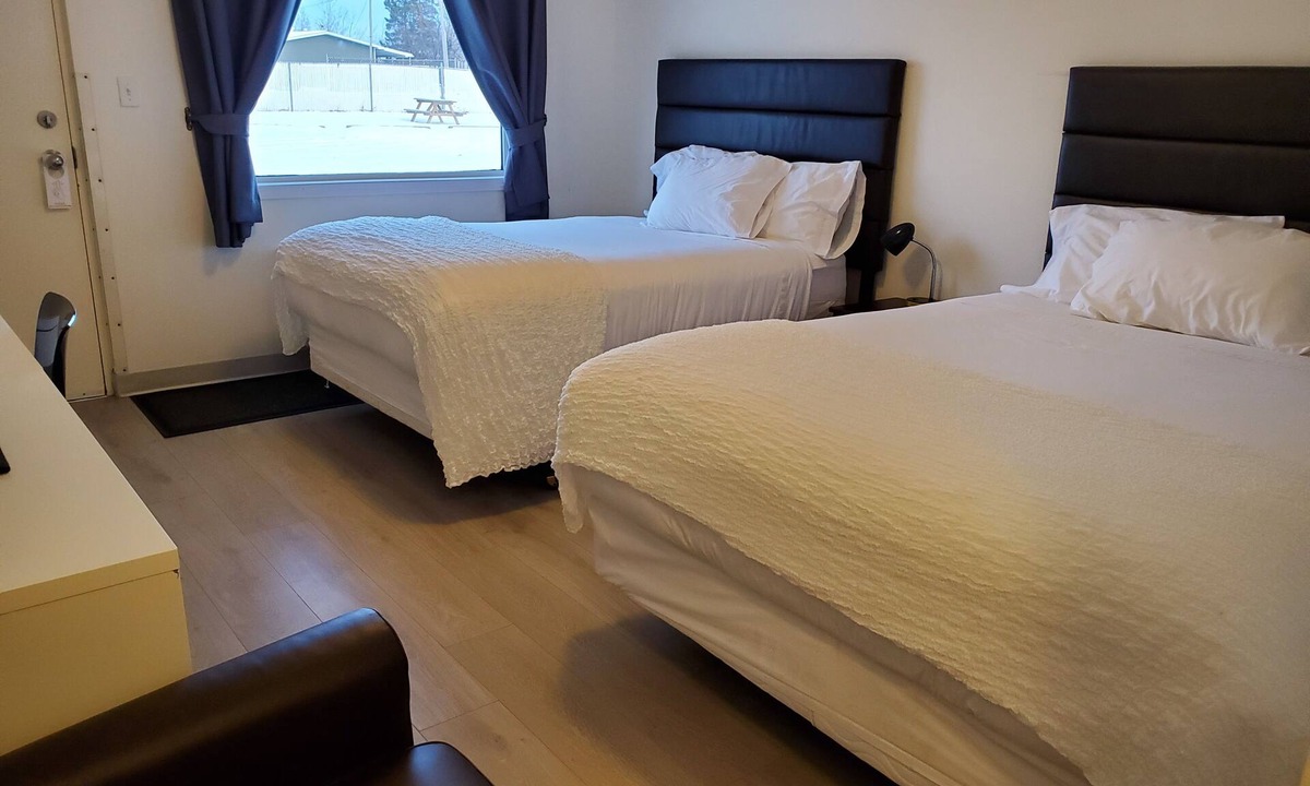 Wainwright Hotel | waintel studio-wainwright motel