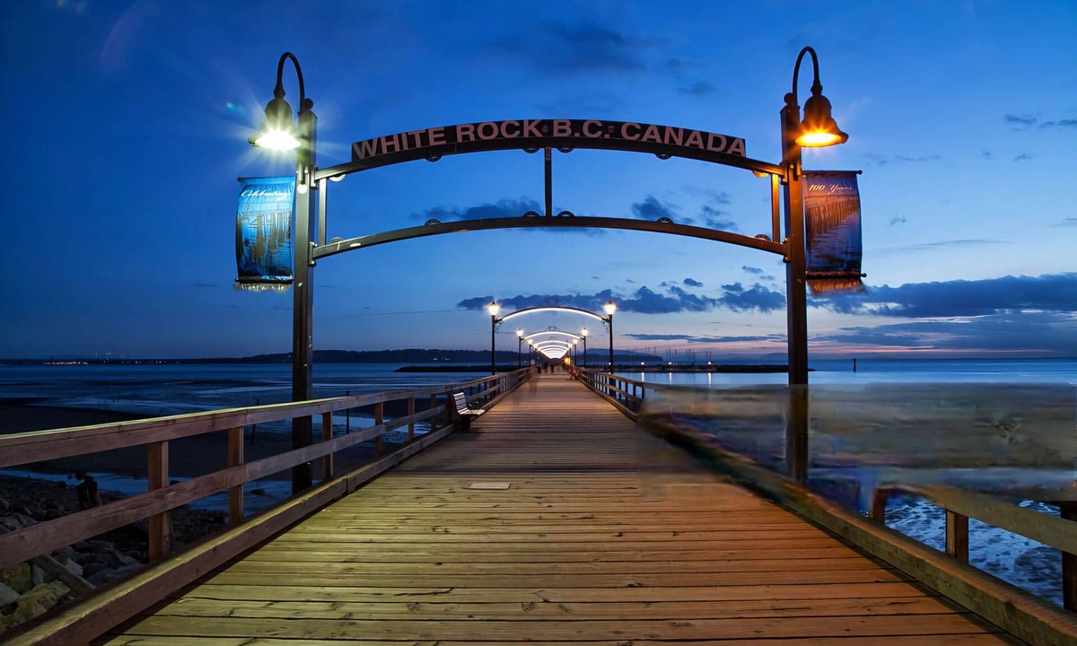 White Rock Villa | Water front suite in whiterock