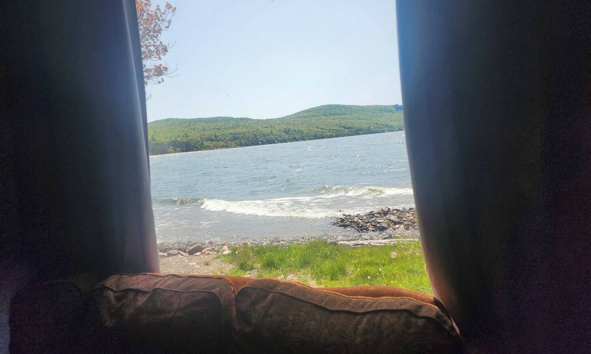 Algoma District Cabin | Waterfront Cabin on Lake Superior sleeps 7 plus ppl