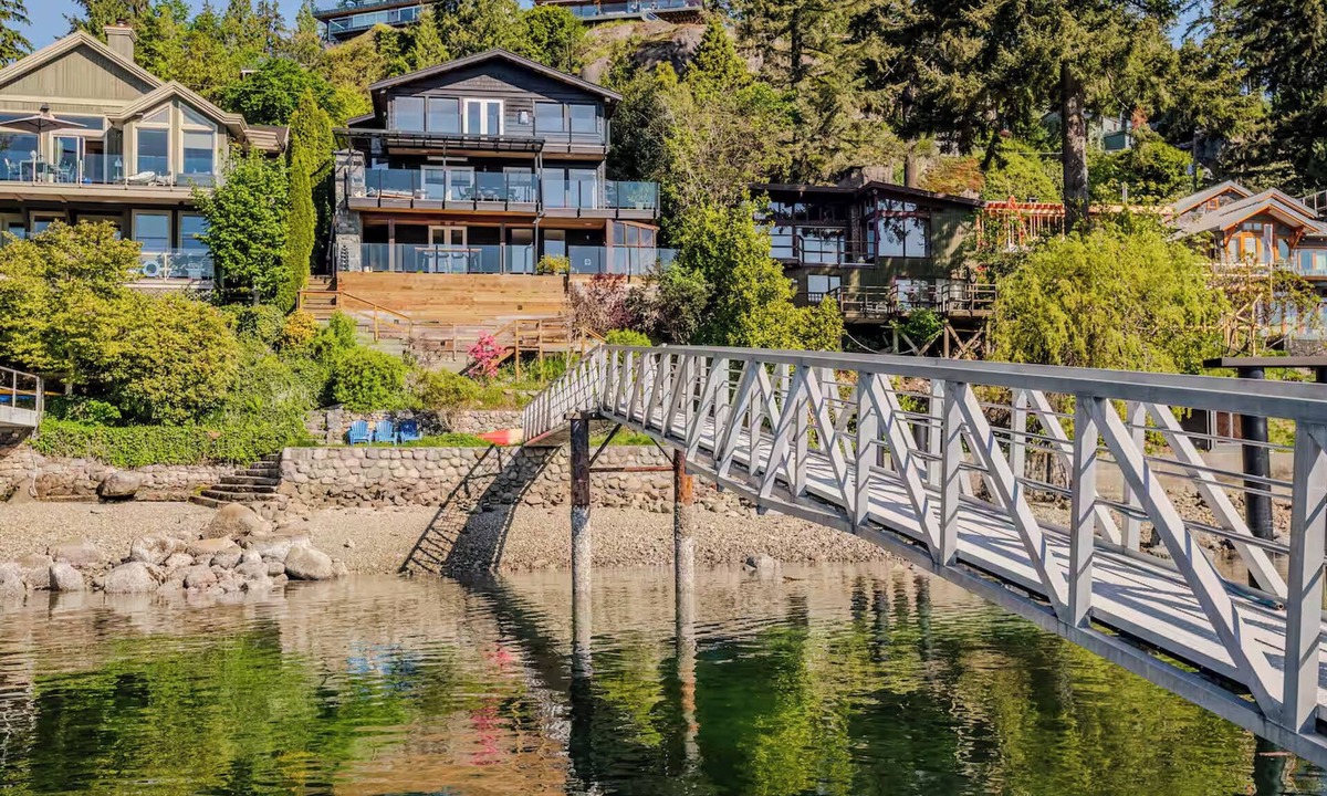 Deep Cove House | Waterfront Home & Private Dock for FIFA