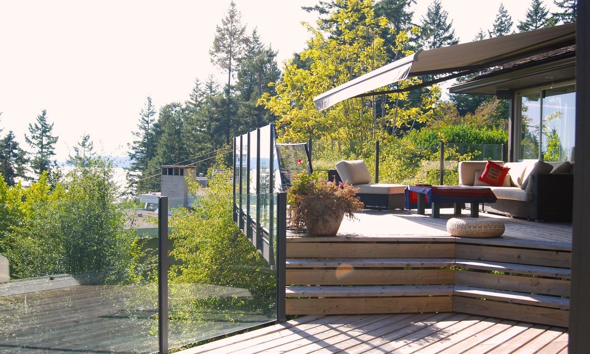 West Vancouver House | West Coast Experience in Modern, Private Luxury, 20 mins Vancouver